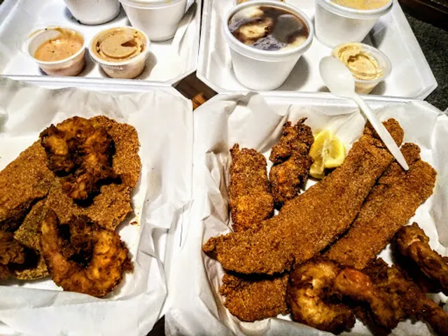 Angie's Fish and Wings