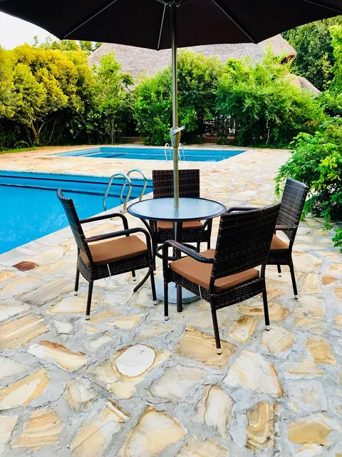 Michomoz Bush Hideout