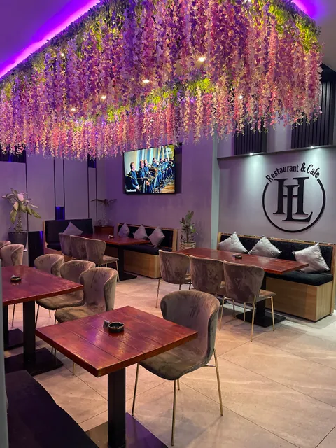 Huqqa Lounge Restaurant & cafe