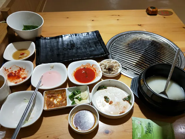 Puhui Meat Korean Barbecue