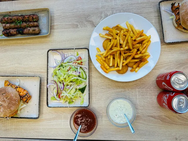 Royal Grill & Desserts