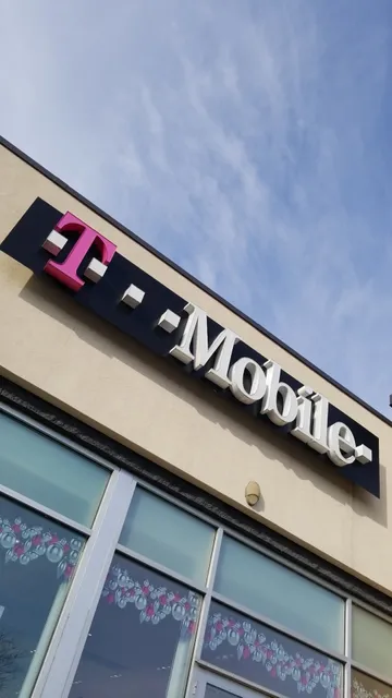 T-Mobile Experience Store