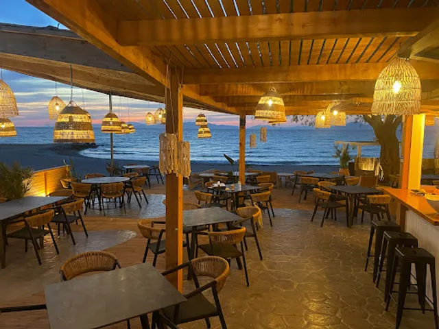 Sunset Beach Bar & Restaurant