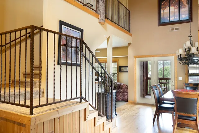 Cabins At Grand Mountain