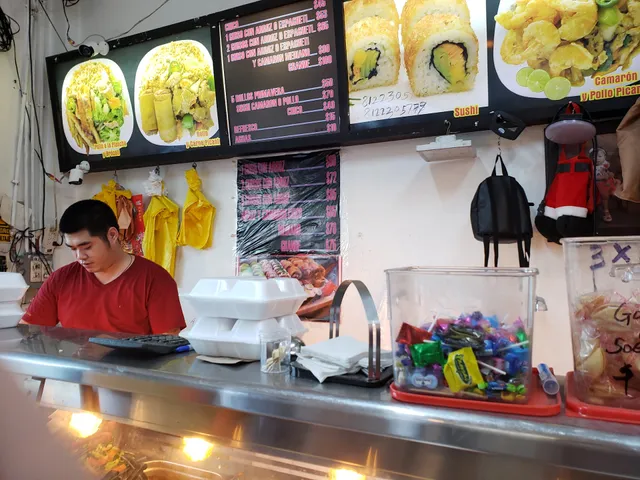 Comida china y Sushi yang yang