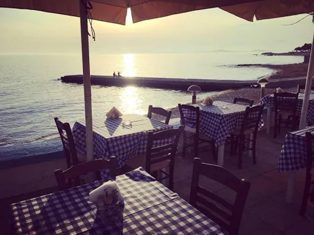 Το Στέκι - To Steki (Fanari)