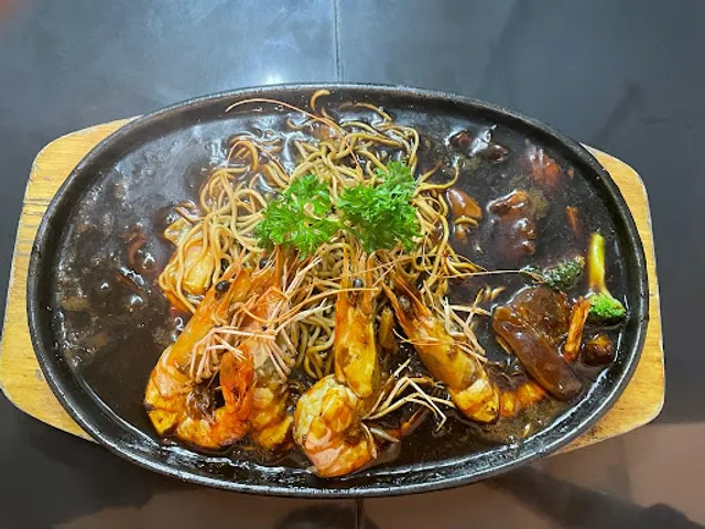 Nga Cheng Kitchen Eco Tropics