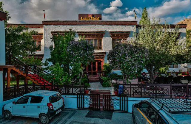 Lotus Hotel