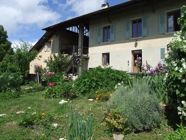 Chambres d'hôtes et gîte La Grange du Haut