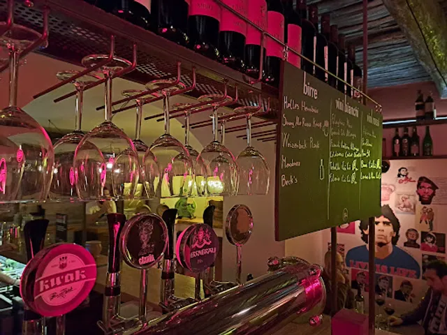 Bucopertuso - Public House