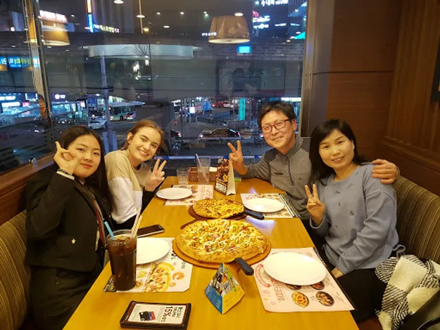 Pizza Hut Sangin station Branch