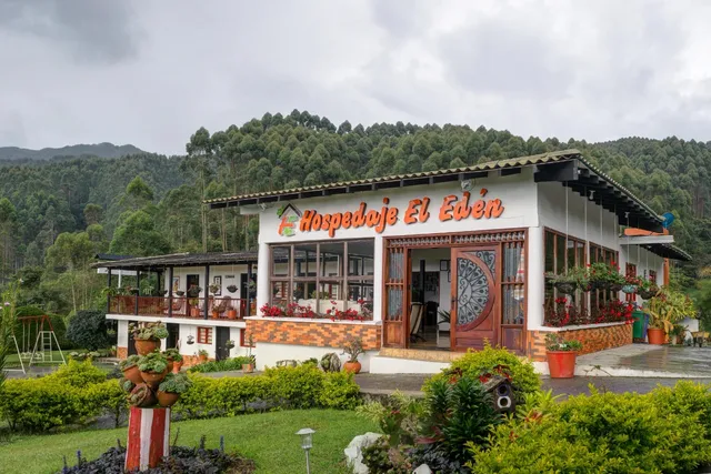 EL EDÉN HOTEL Y RESTAURANTE