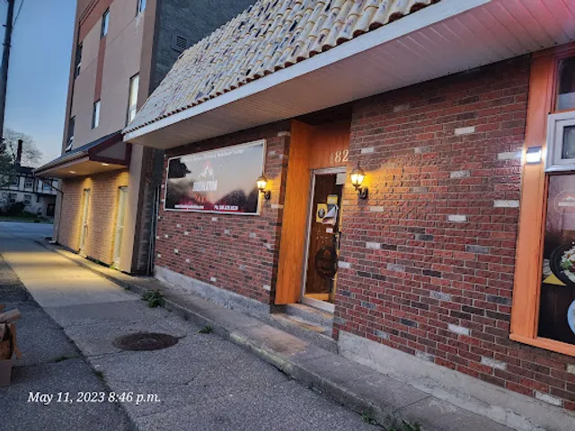 Taste on Wheels By Himalayan Hakka