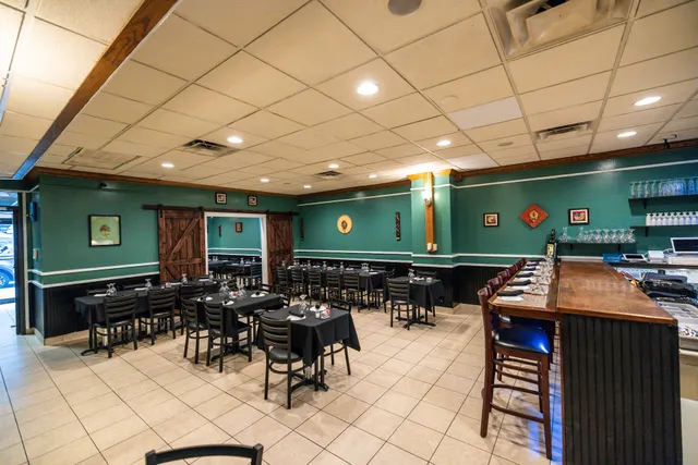 Flavors n Spices Indian Restaurant and Bar