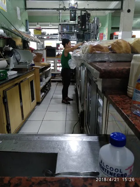 Padaria e lanchonete lírio dos vales