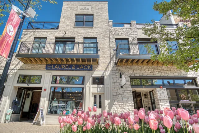 The George and Evelyn on 8th