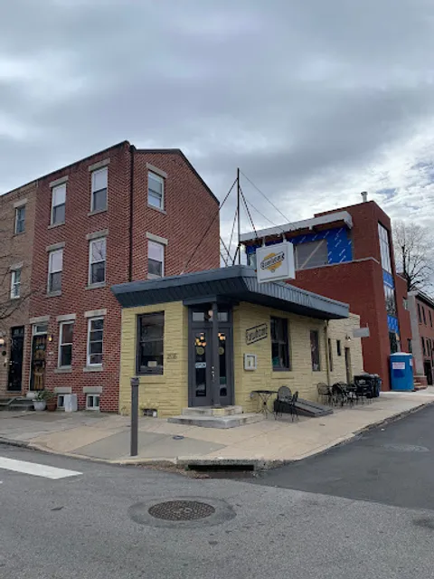 Rowhome Coffee - Pine Street