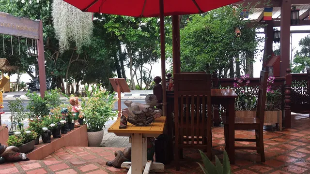 Phuket Nai Thon Resort