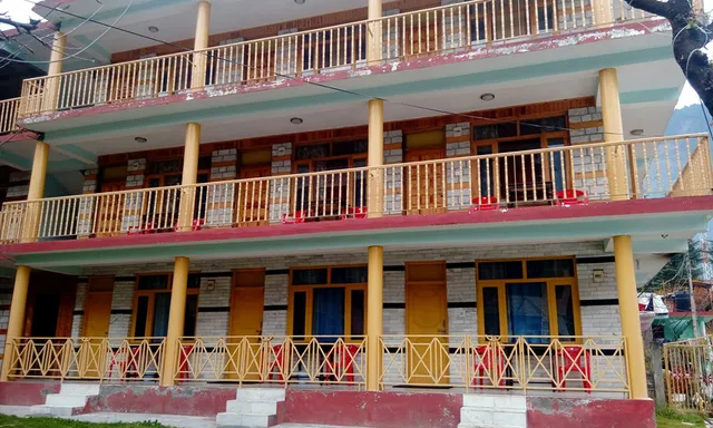 Hotel Suraj