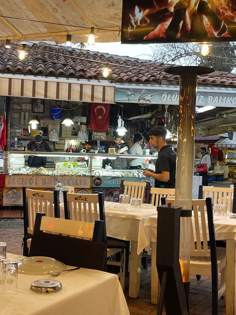 BALIK PAZARI ÖLÜDENİZ BALIKÇILIK (fish market)