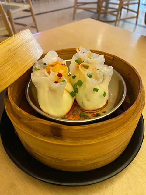 Lucky Chan - Dimsum and Sushi Parlour