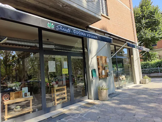 Shanti Vegan