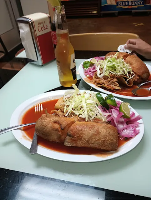 Tortas Ahogadas Atemajac