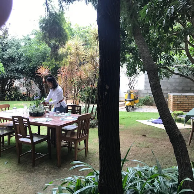 Lakehouse RestoCafé (Pet-friendly Garden Ambience)