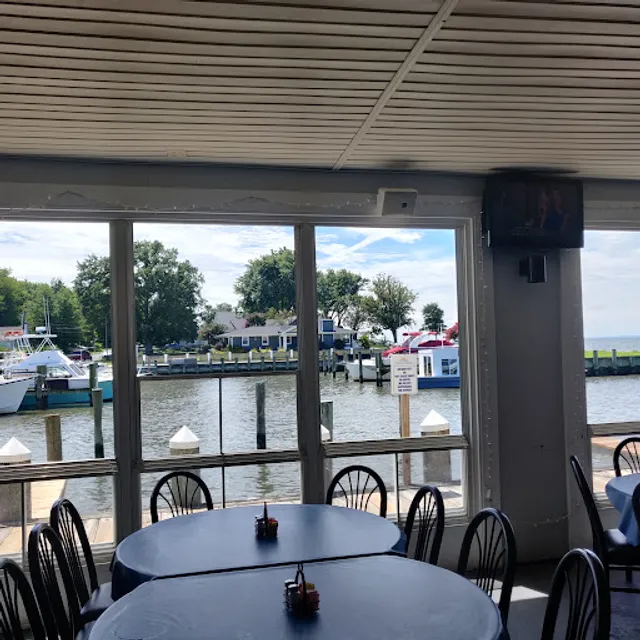 The Kentmorr Beach Bar & Grill