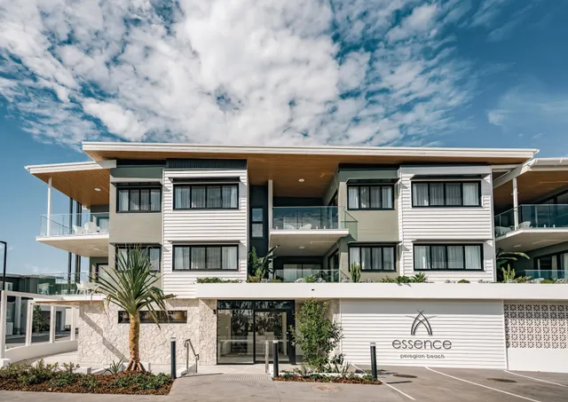 Essence Peregian Beach - Boutique Hotel, Holiday Homes and Conference Facility