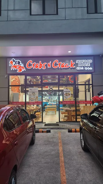 Crabs N Crack - Clark