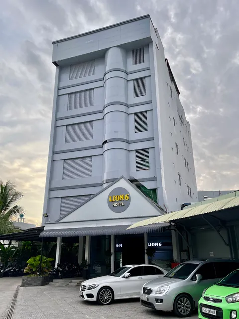 Lion 6 Hotel