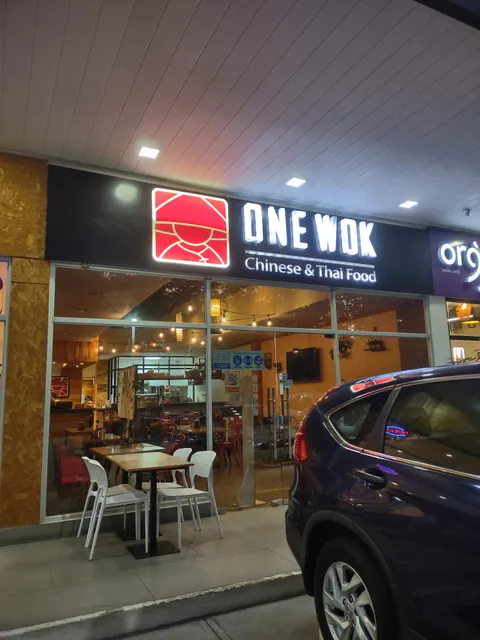 Restaurante One Wok Chinese & Thai Food