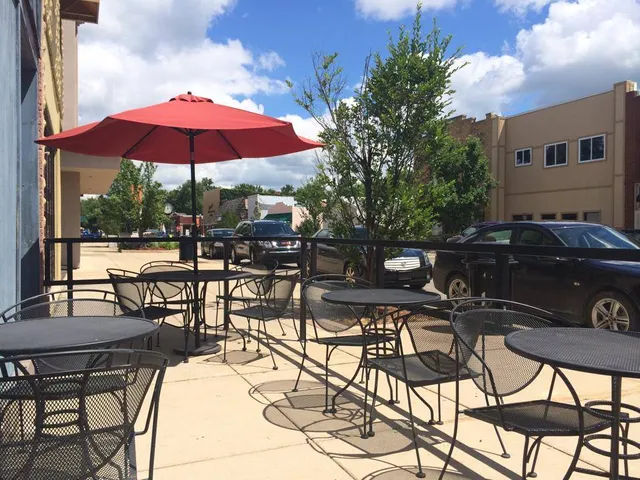 Crossroads Grill and Bar