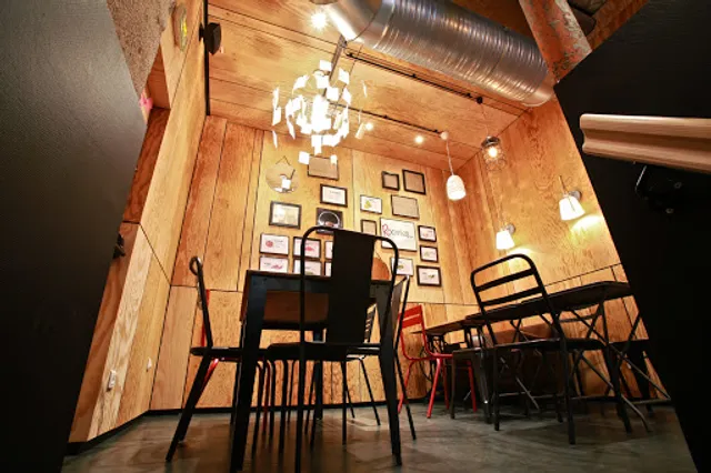 ROOMIES ETIENNE MARCEL - Burger Paris