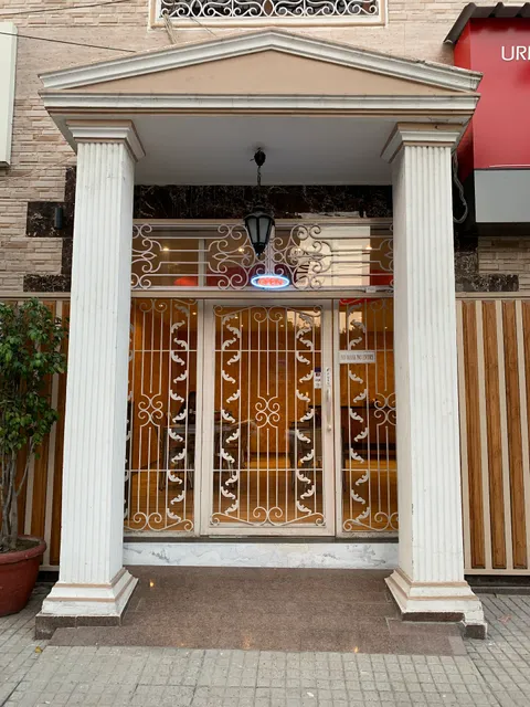 OLD ROSE - BREW N BISTRO