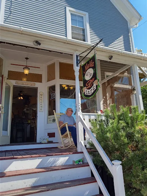 Mama D's Cafe Mercantile