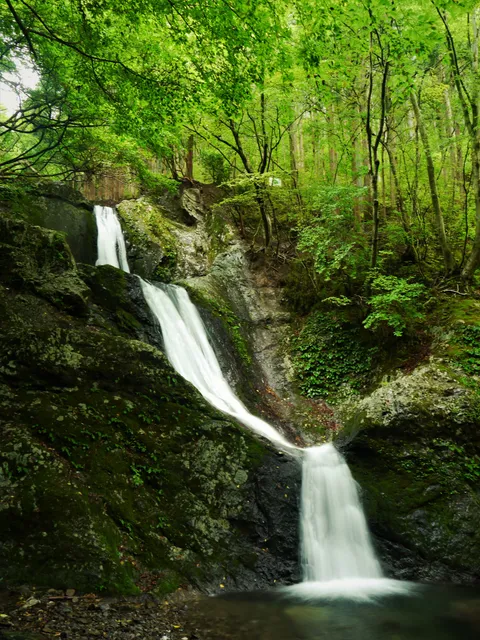 Mitsugama falls (three-pool falls)