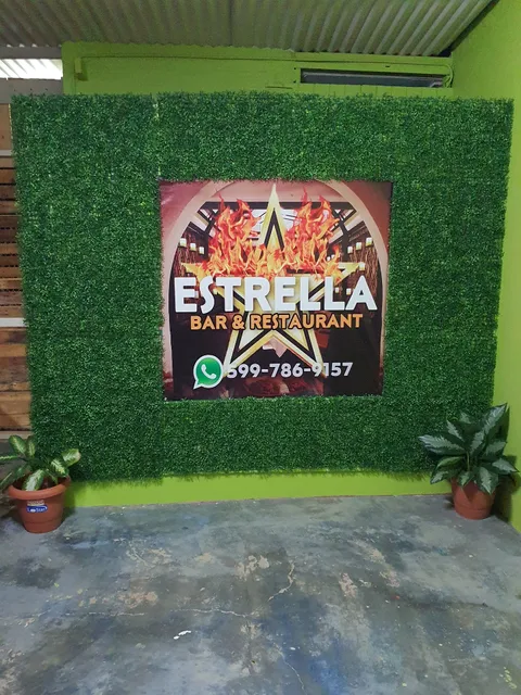 Estrella Bar & Restaurant