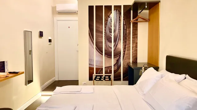 South Hands Luxury Rooms, Naples