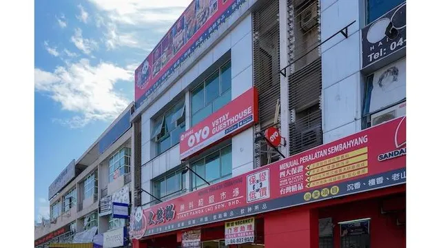 OYO 89881 V Stay Guesthouse