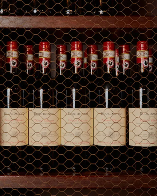 Vinarkia Della Pavona - Vineria | Cocktail Bar | Ristorante