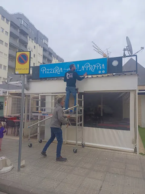 Pizzeria La Propia