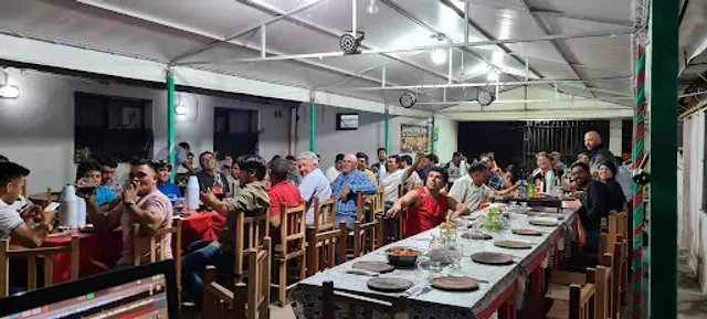 Resto bar el club (bochin club)