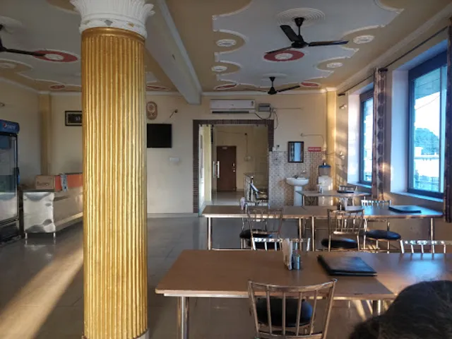 K. S. N. Restaurant And Hotel