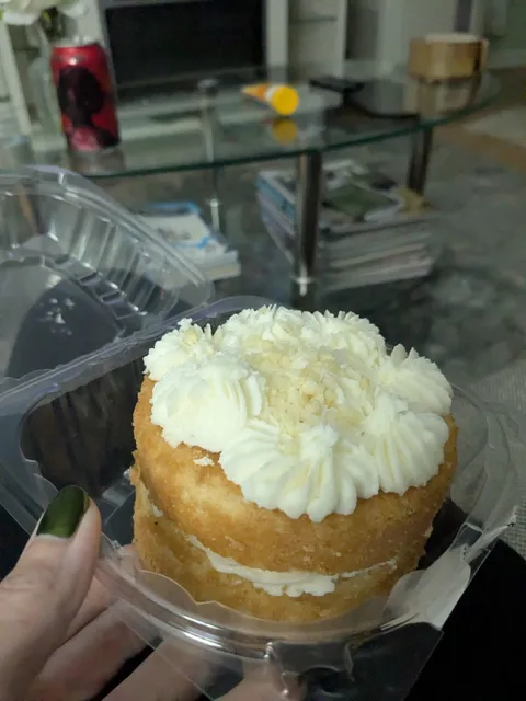 Sweet Cheeks, Ellsworth