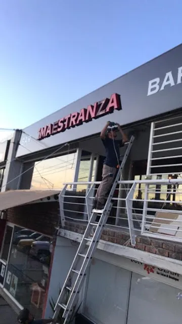 La Maestranza Bar