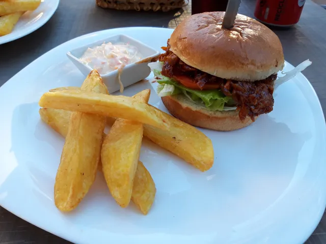 Octavios Bar & Grill