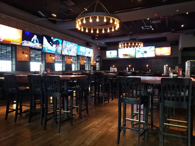 P.J. Whelihan's Pub + Restaurant - Reading