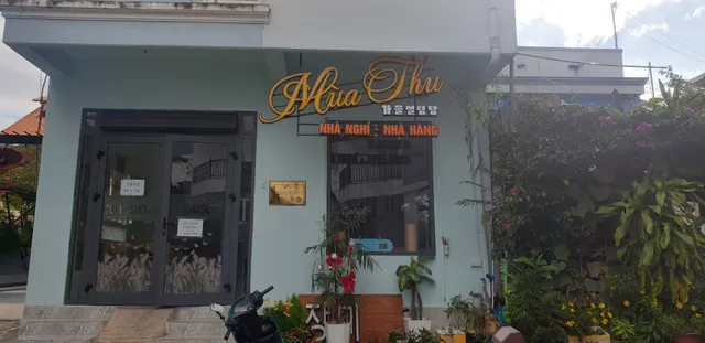 Nhà nghỉ nhà hàng Mùa Thu